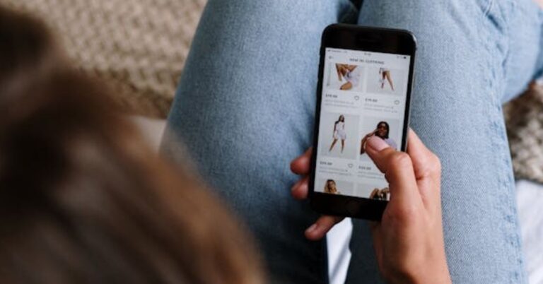 How to Choose the Right Smartphone for Your Needs: A Comprehensive Guide